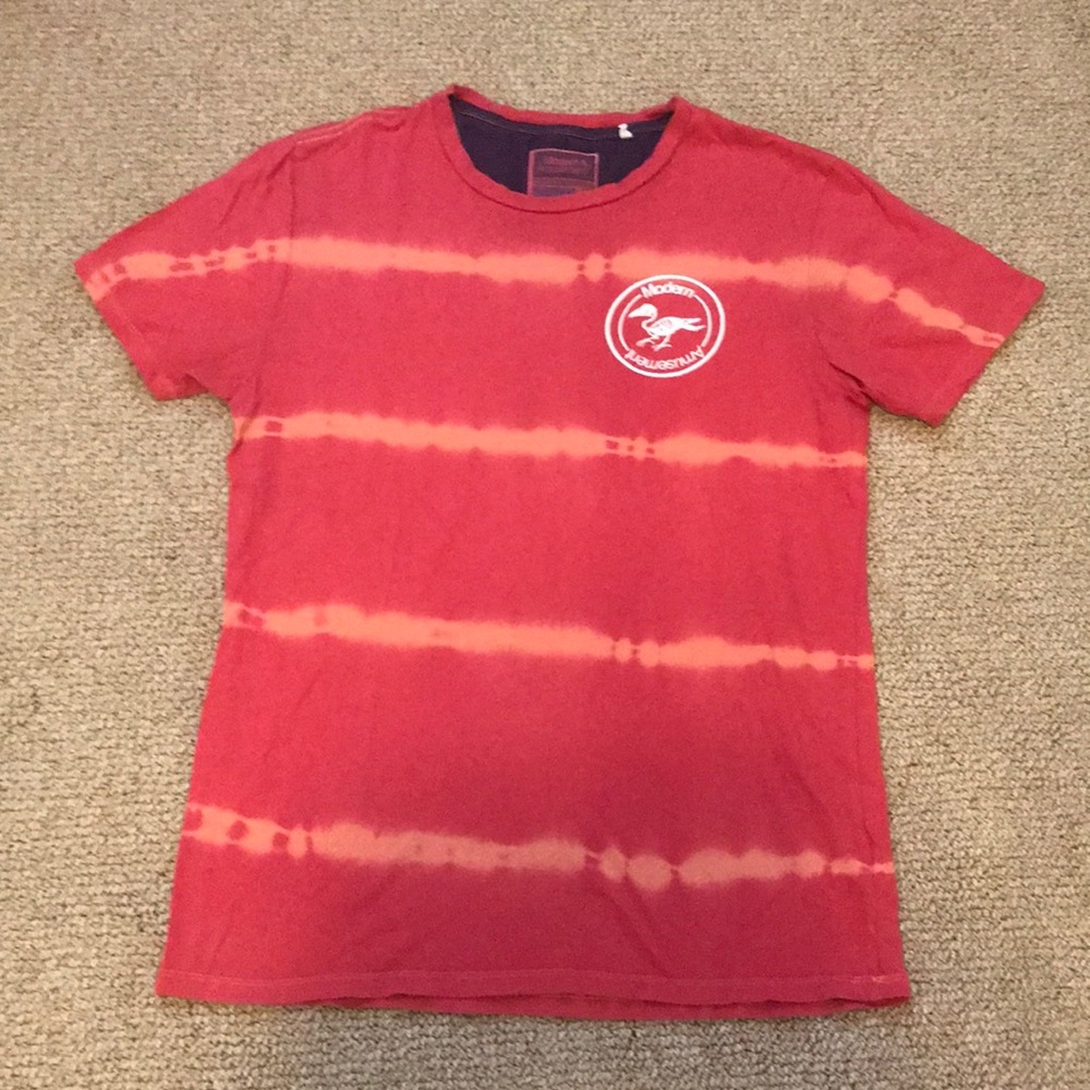 Modern amusement t shirt size S